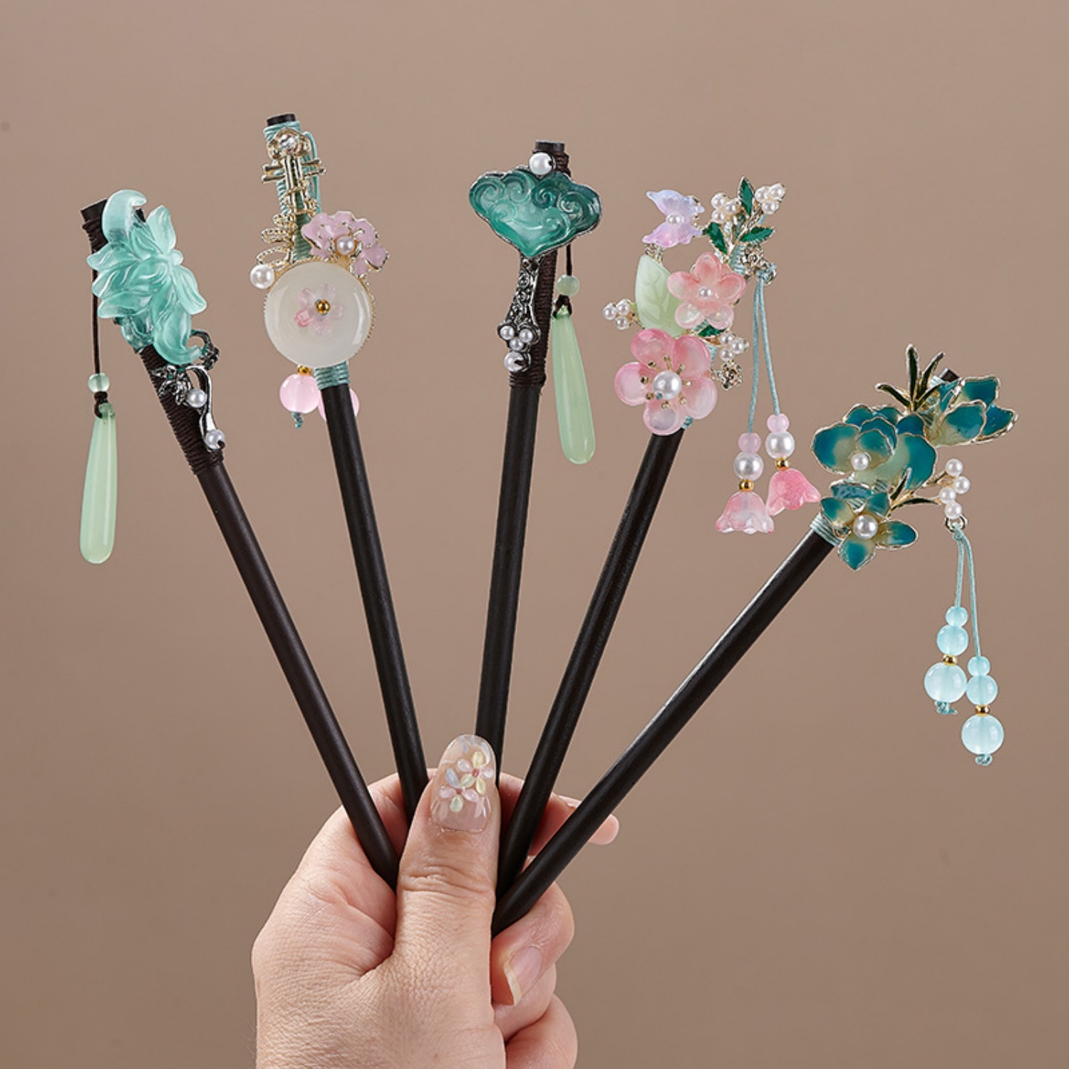Vintage Jewelry Collection - กิ๊บติดผมลายดอกไม้สไตล์วินเทจสำหรับผู้หญิง ไม้ประดับผมลายดอกไม้สุดหรูหรา เครื่องประดับศีรษะสำหรับชุดฮั่นฝู เครื่องประดับผม