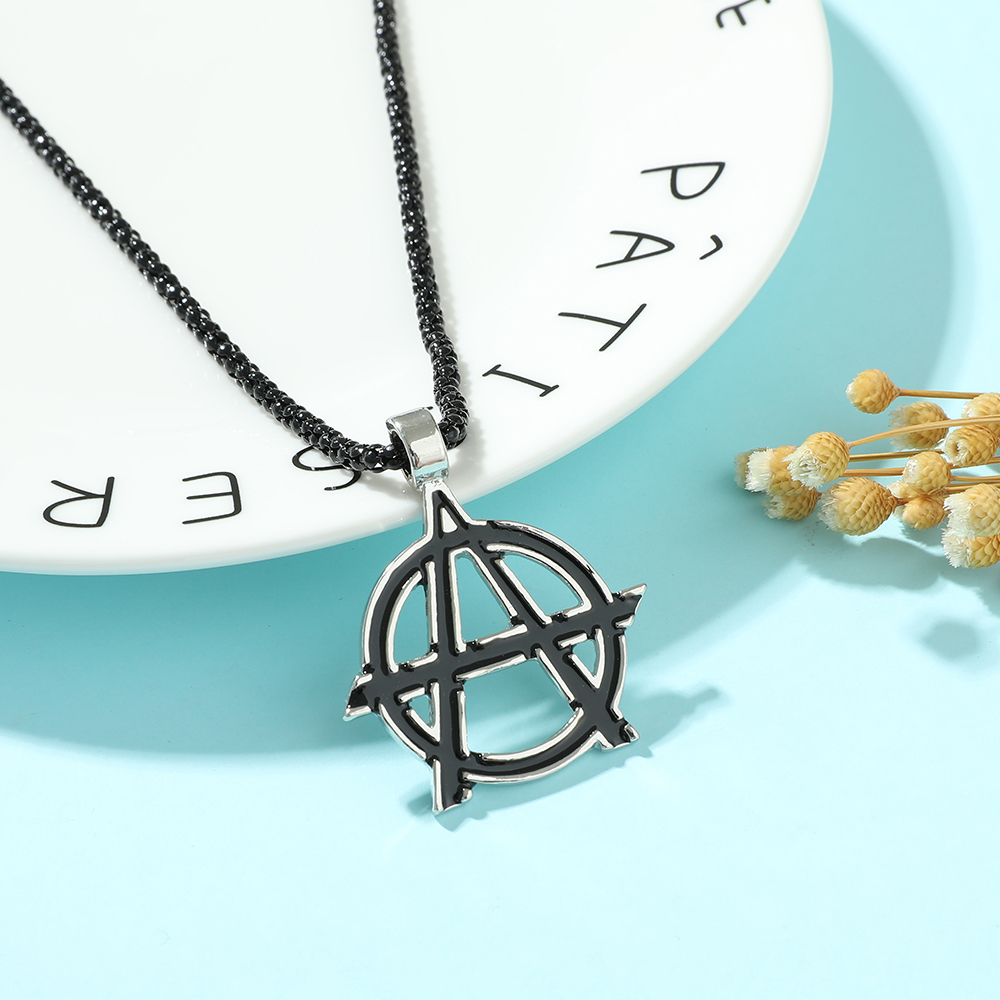 Vintage Jewelry Collection - ภาพยนตร์อเวนเจอร์ส ซิมโบล ตัวอักษร A โลโก้สร้อยคอวินเทจ อนาธิปไตย