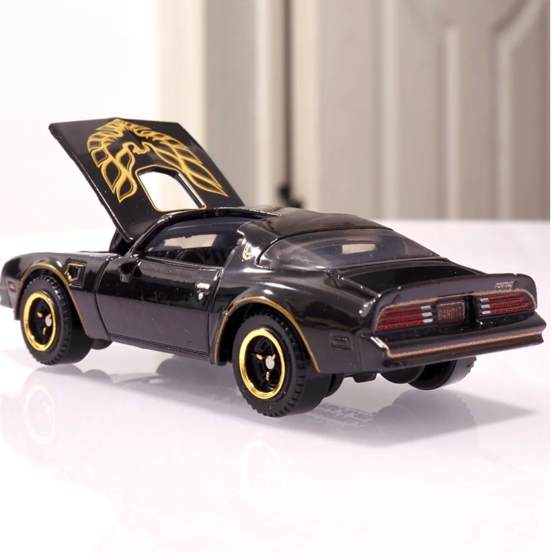 รถโมเดลโลหะไดแคสต์ขนาด 1:64 ปี - Vintage Toys Collector บทวิจารณ์และราคา