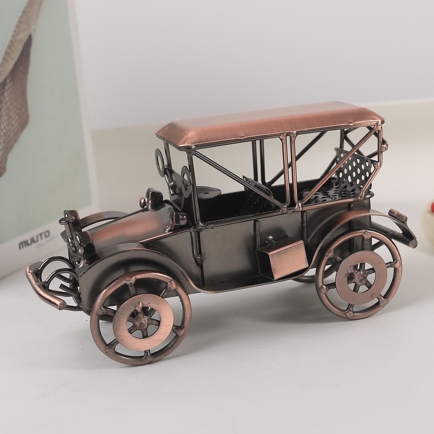 โมเดลรถโบราณสไตล์ยุโรป วัสดุโล - Vintage Collectible Ornaments บทวิจารณ์และราคา